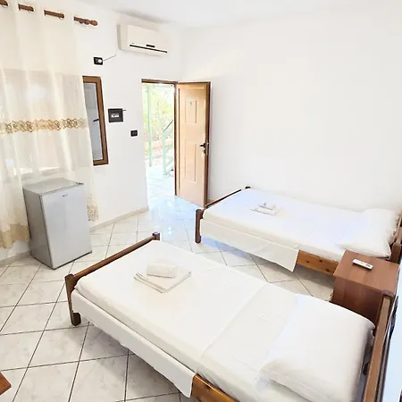 Vila Azure Hotel